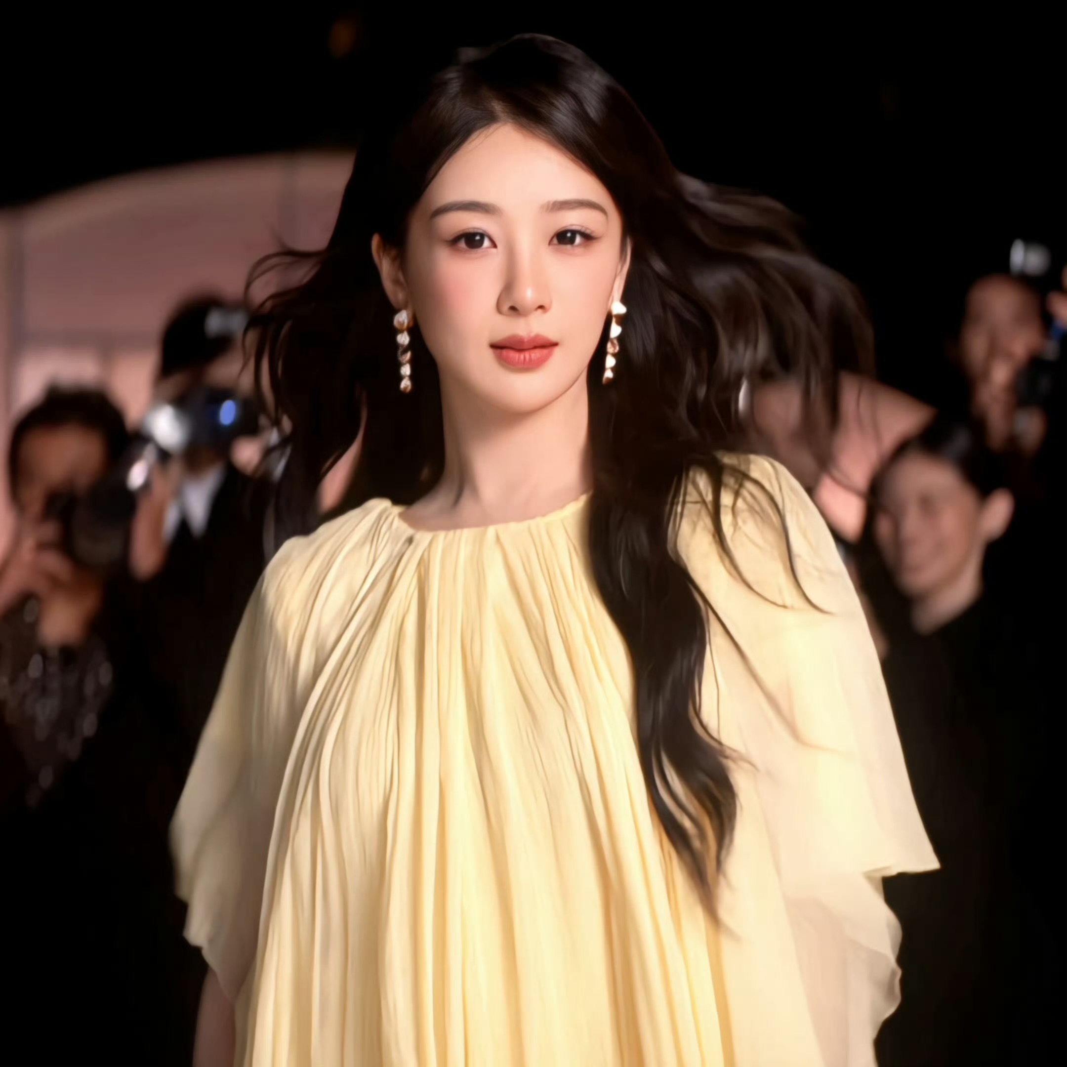 杨紫杨紫直播新物料yz杨紫董竹君yz杨紫玉兰花开君再来yz杨紫淘淘氧棉直播间，全