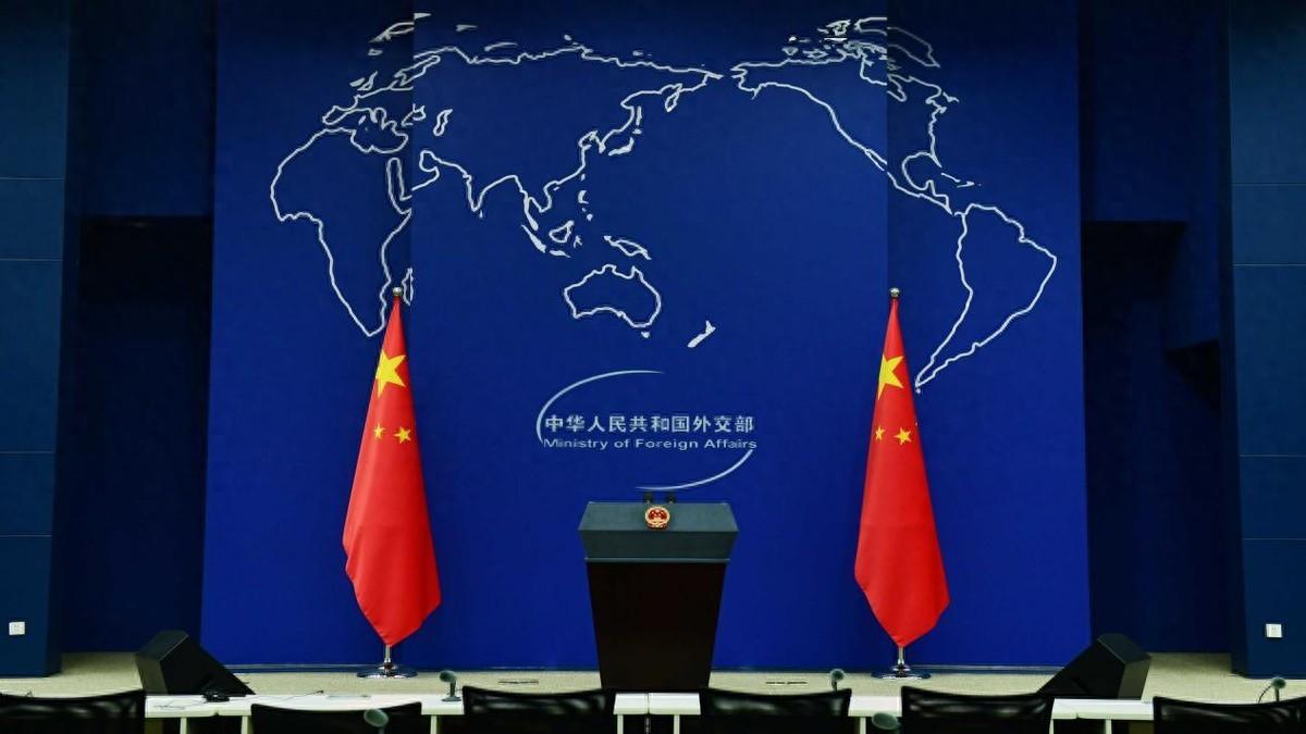 被制裁却能访华，鲁比奥为何获得豁免？我们为何“睁一只眼闭一只眼”？

鲁比奥，美