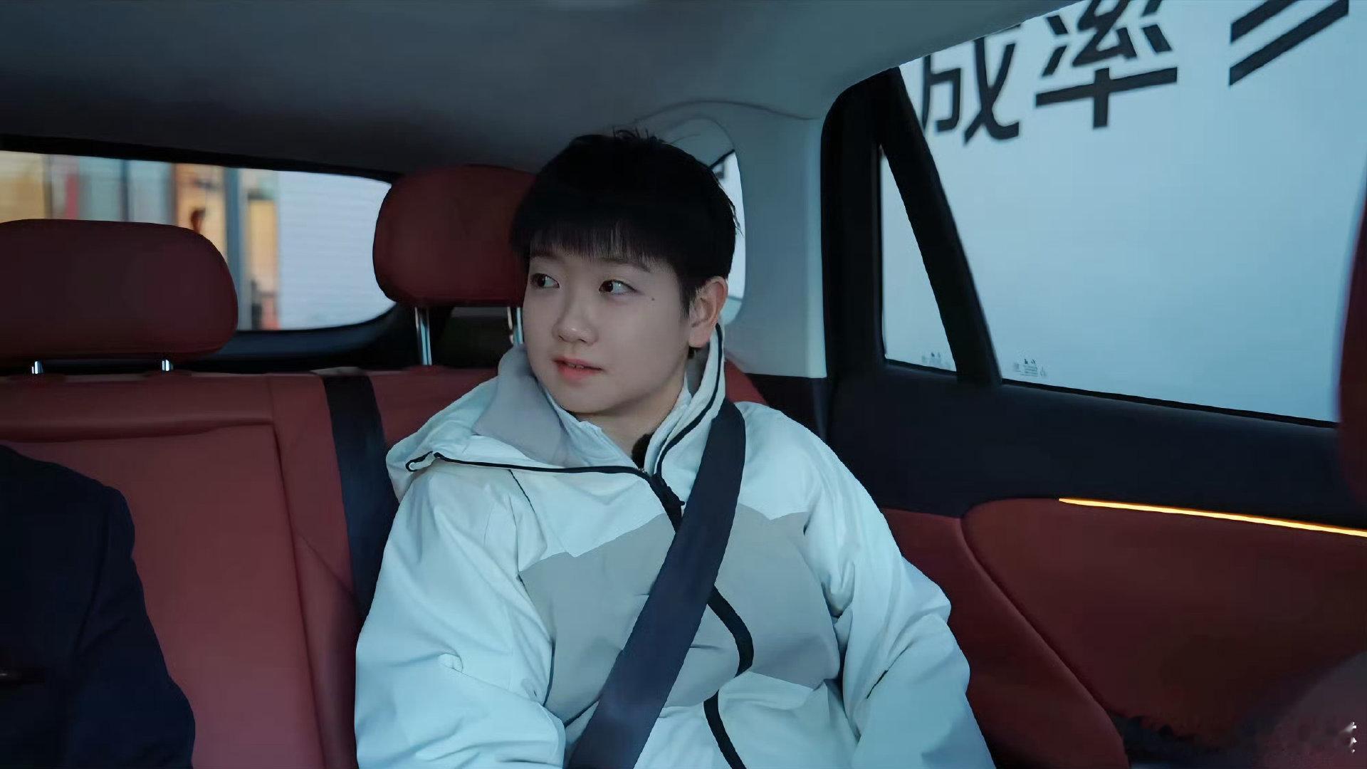 孙颖莎的第一辆车孙颖莎第一辆车孙颖莎的第一辆车，哇塞 ​​​