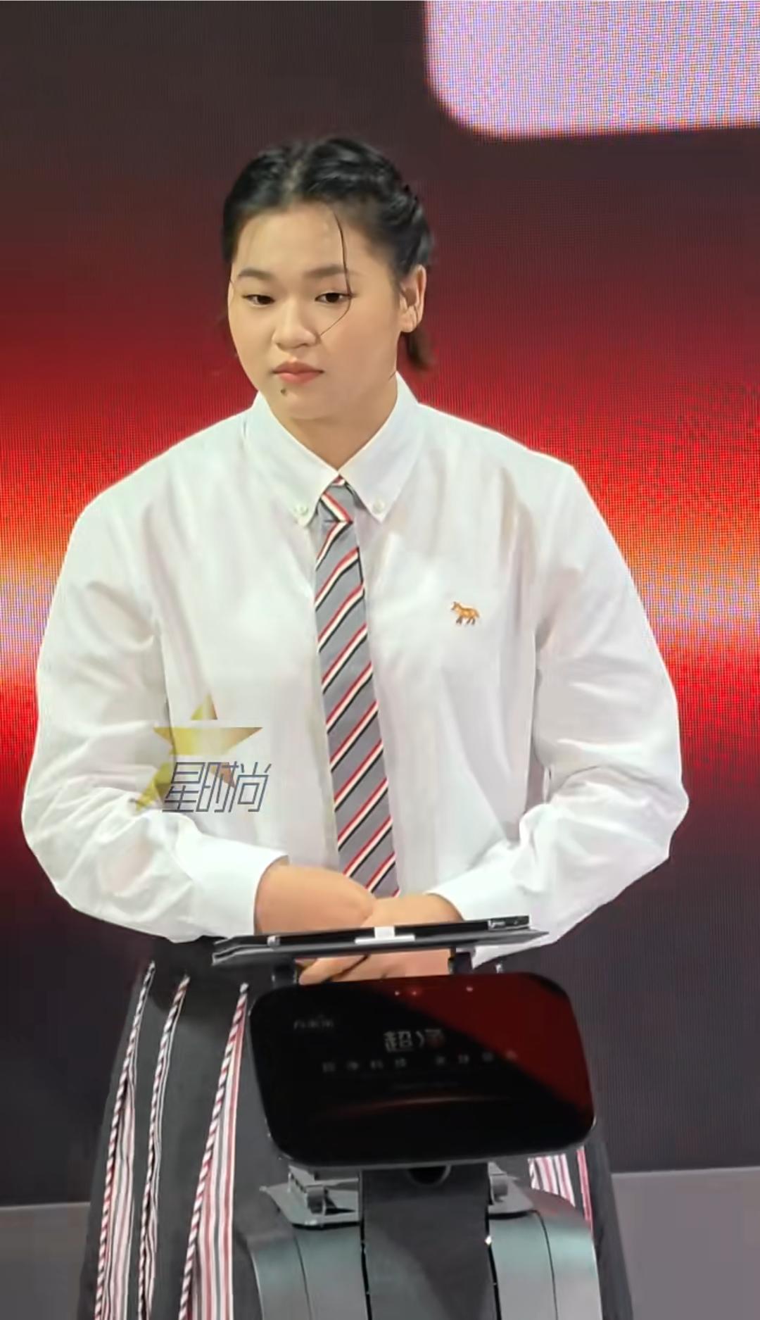 全红婵变得好漂亮了。