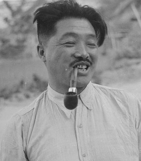 1948年，西北战场上的一场会议，因为几句针锋相对的话，留下了一段耐人寻味的历史