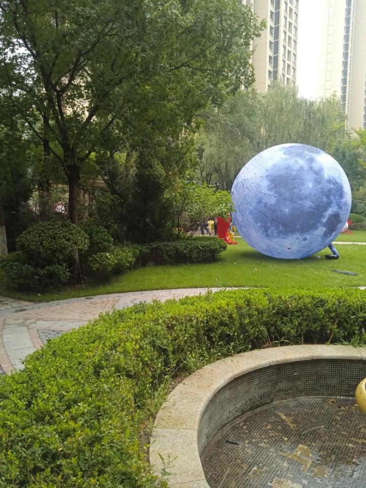 老百姓为啥不欢迎“公知”？提起“公知”老百姓就头痛，因为“公知”们坐在办公室里，