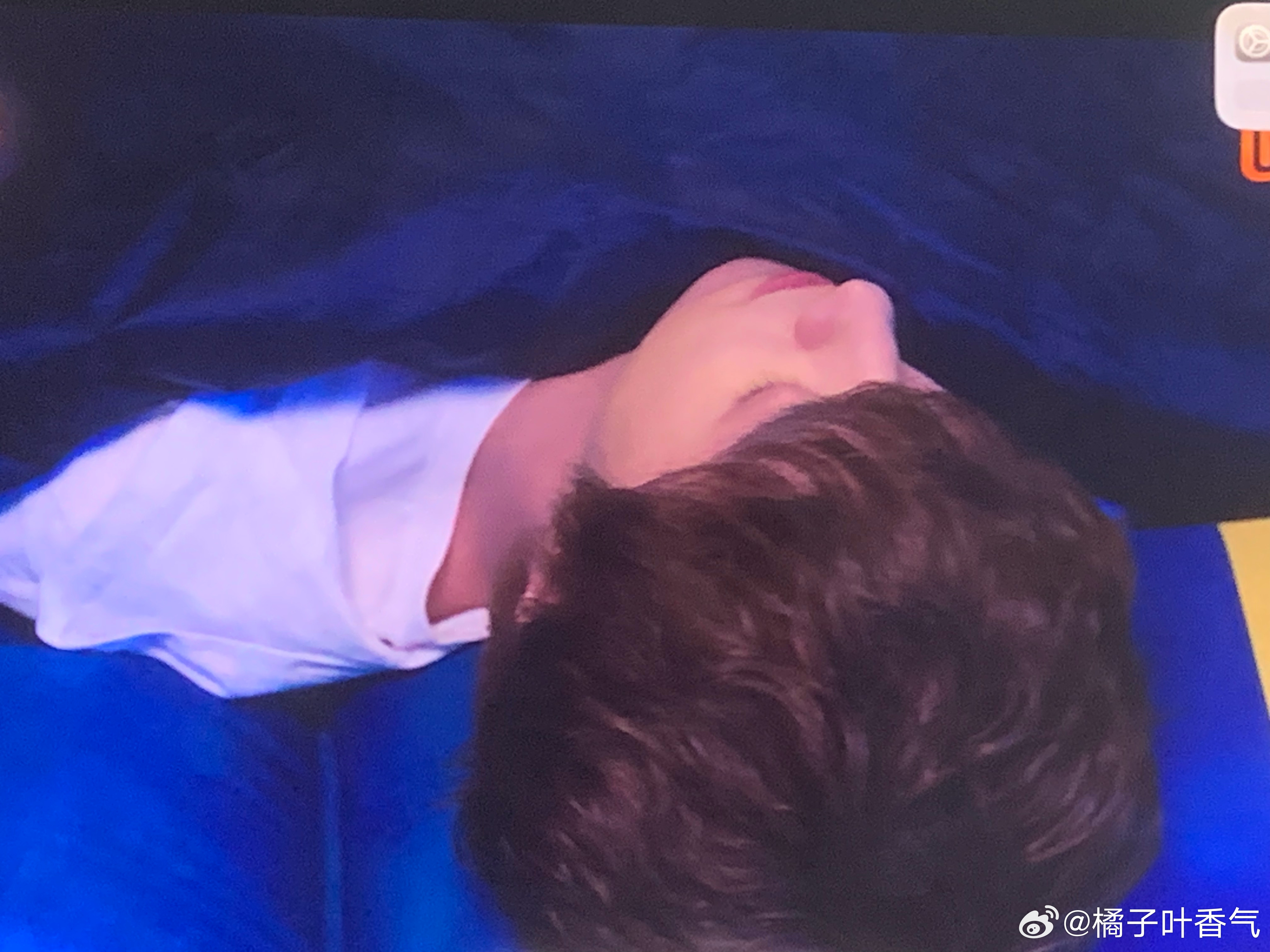 官鸿  已严肃保存花泽类的绝美睡颜 