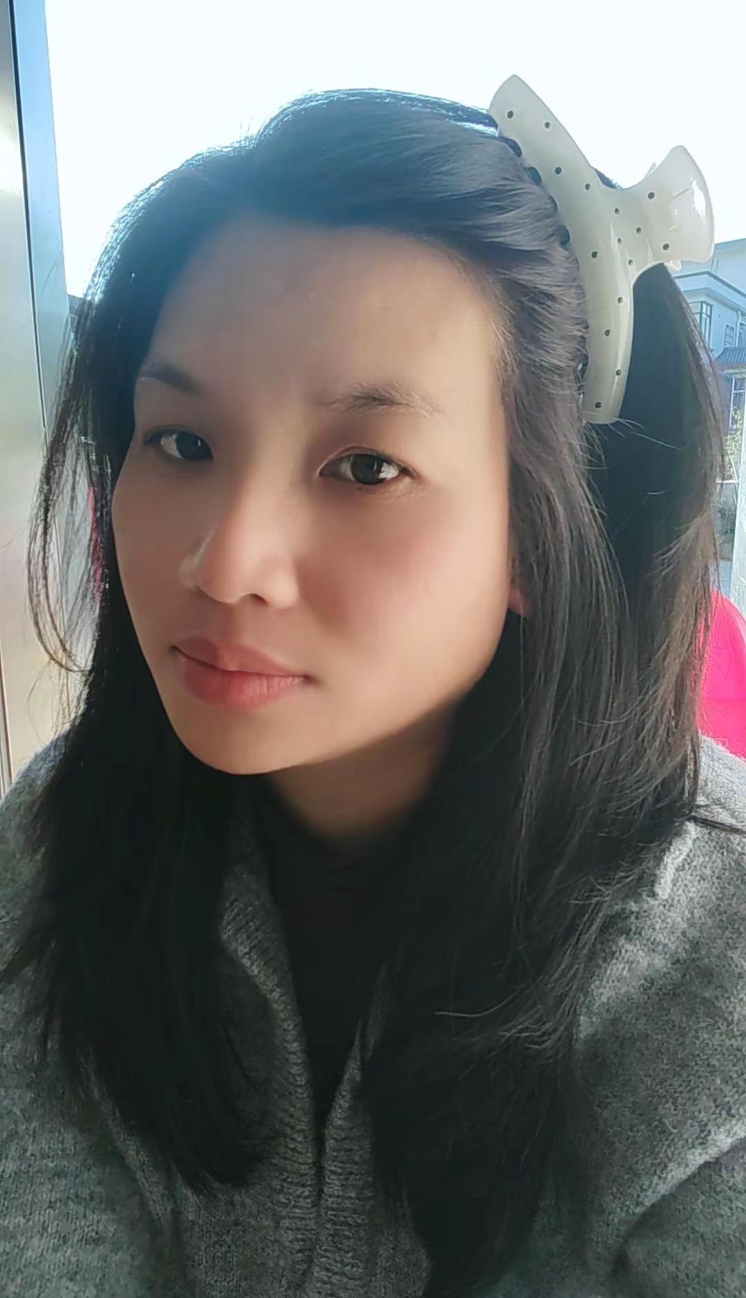 小小的圈子，淡淡的生活，做好自己该做的事，日子适合就好！