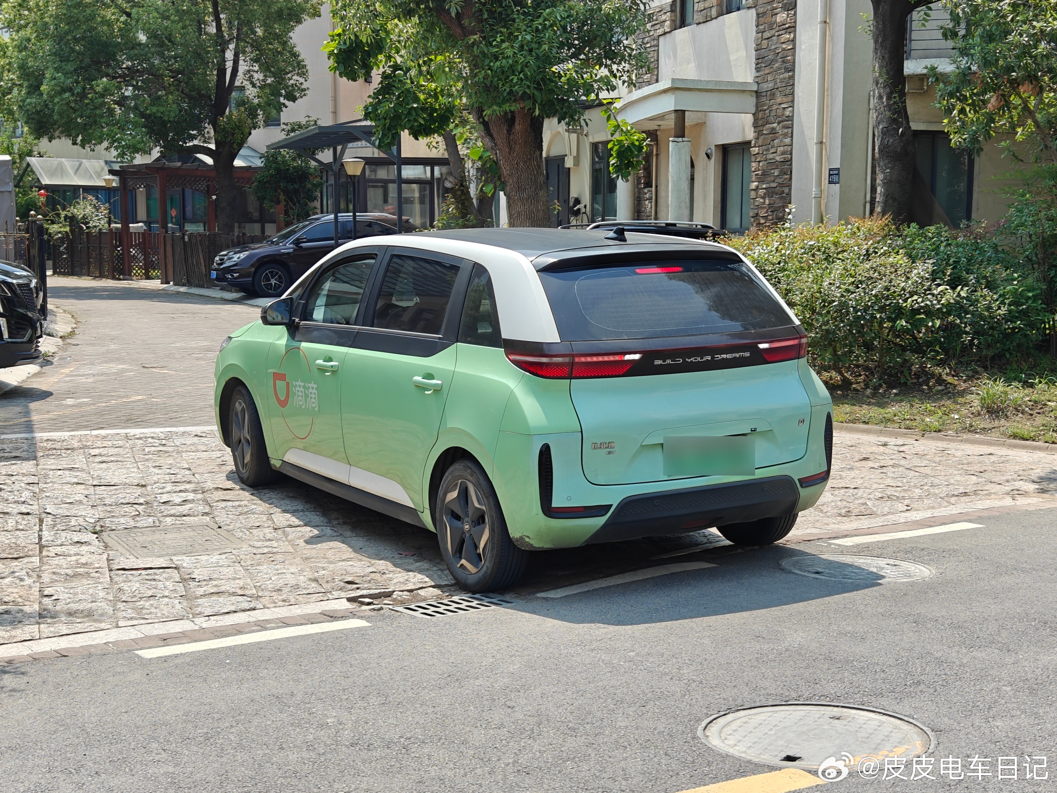 吹了那么久的迪子，还是第一次坐它家的MPV——比亚迪 D1（除了D9之外），一台