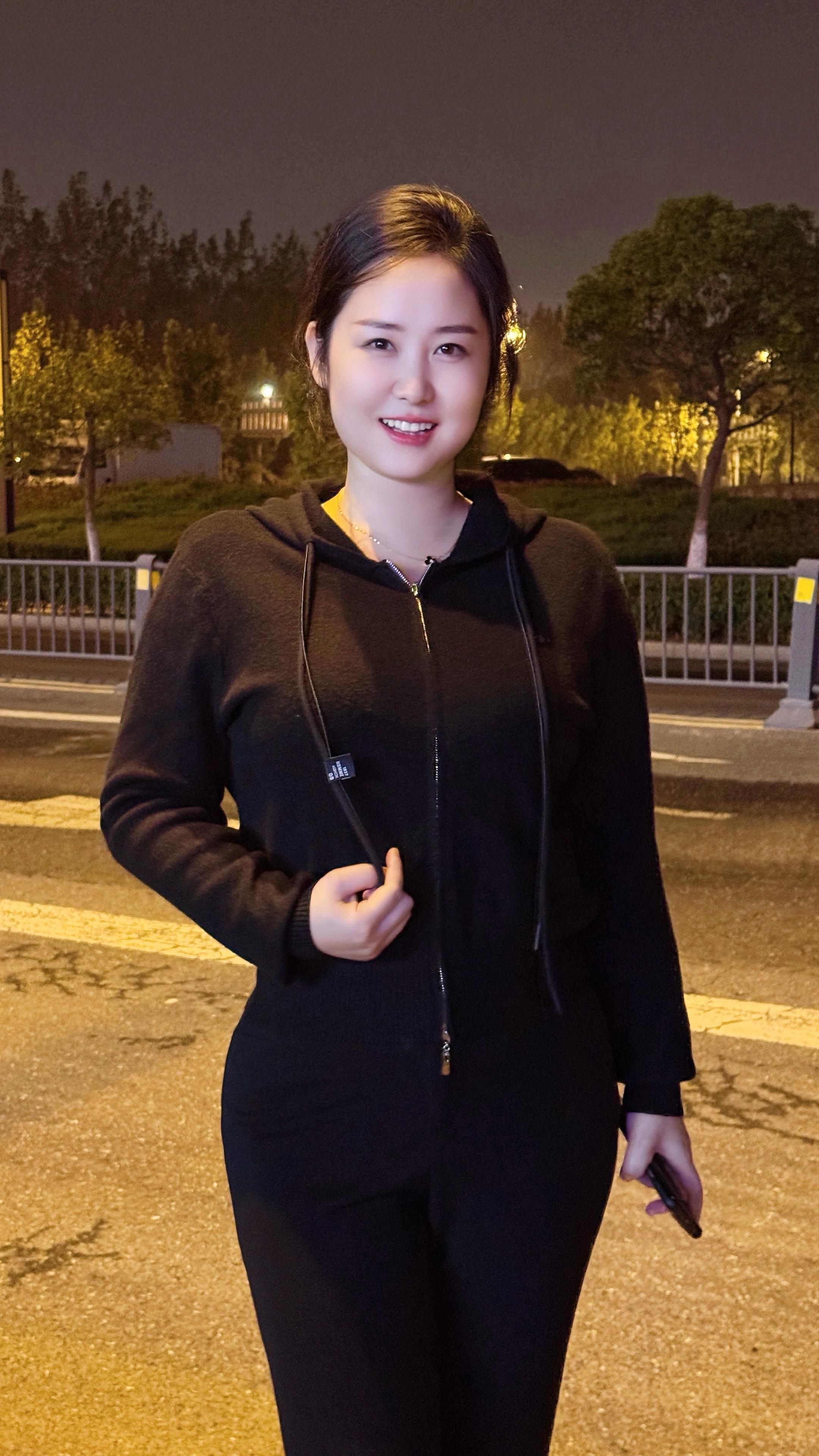 天涯明月共此时，朝暮之间最相思。