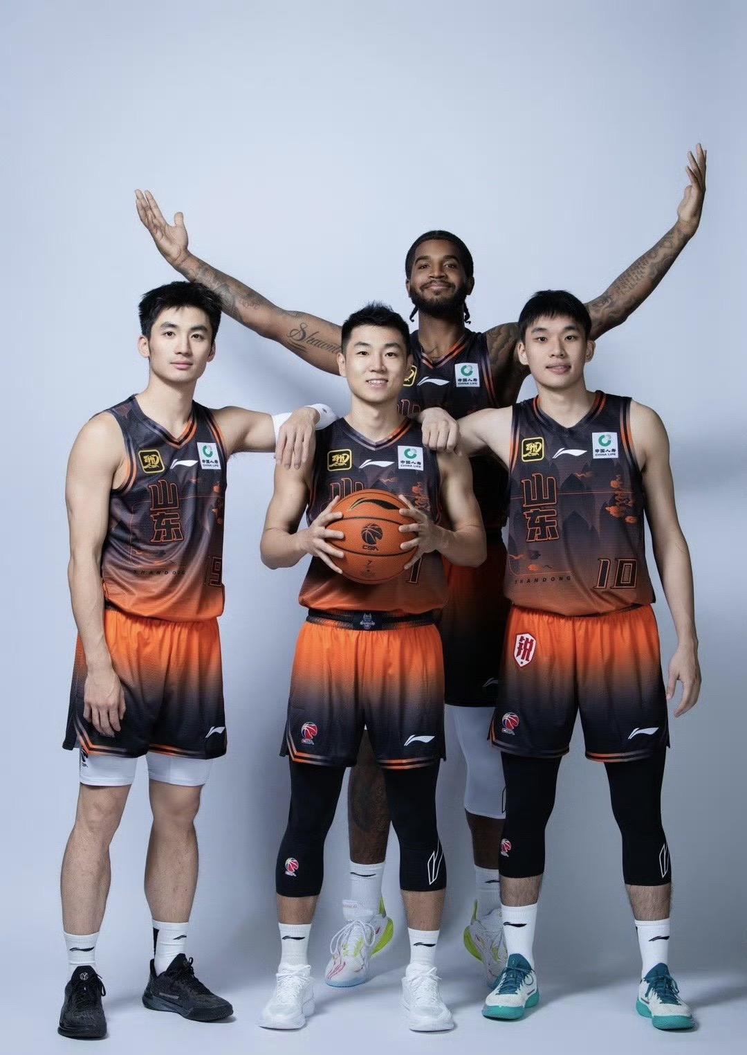 #山东高速男篮 #篮球🏀 #高诗岩 #cba热门