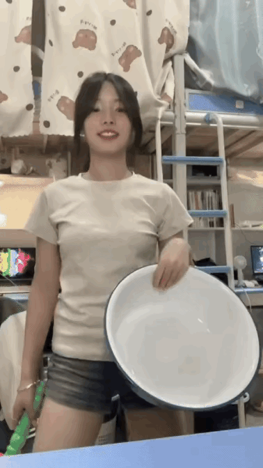 有没有高人，把这个魔术给破解一下？