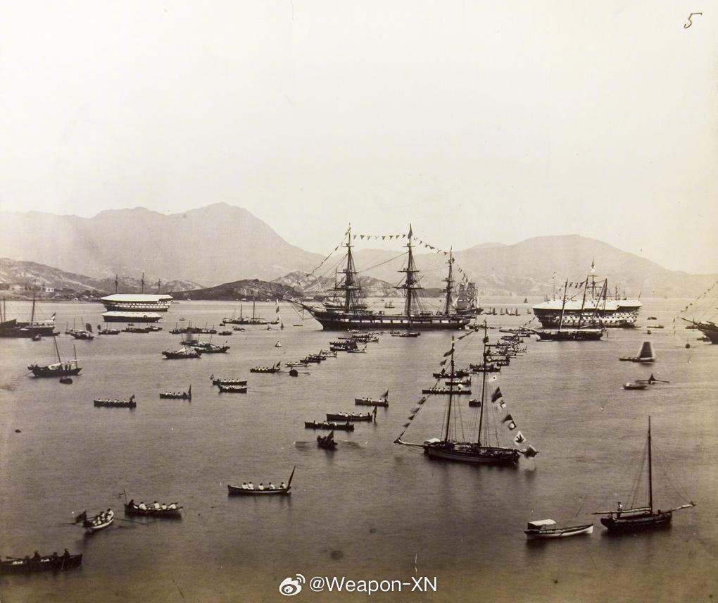 #照片中的历史[超话]# 1869 年 11 月 2 日，爱丁堡公爵阿尔弗雷德王