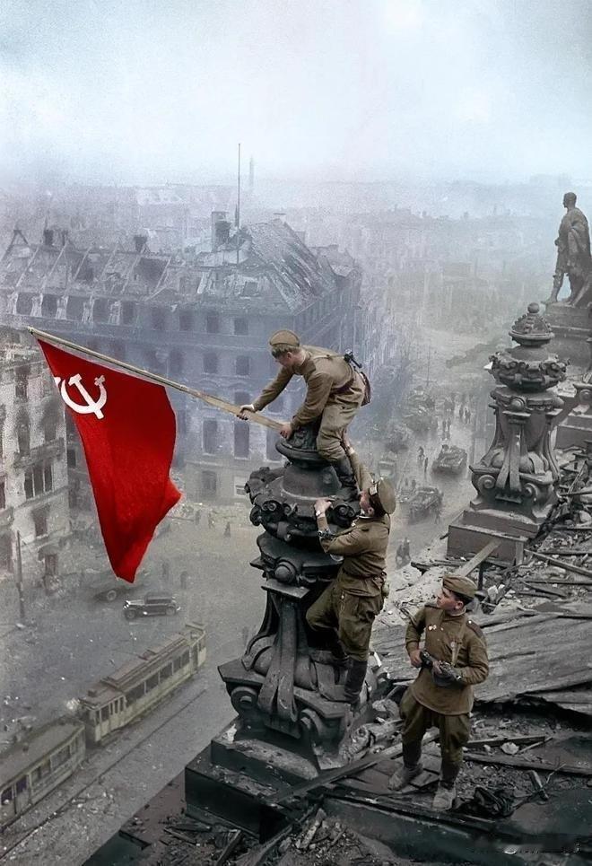 1945年苏联红军打进柏林，把欧洲从鬼门关抢回来！

·军事榜，据CNN北京时间