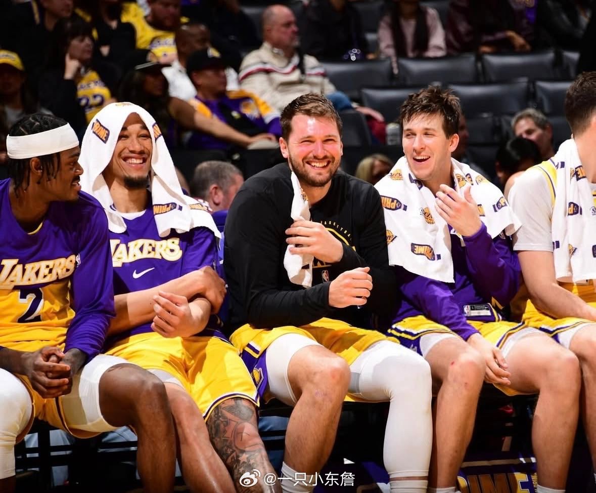 赢球了大家都高兴湖人国度