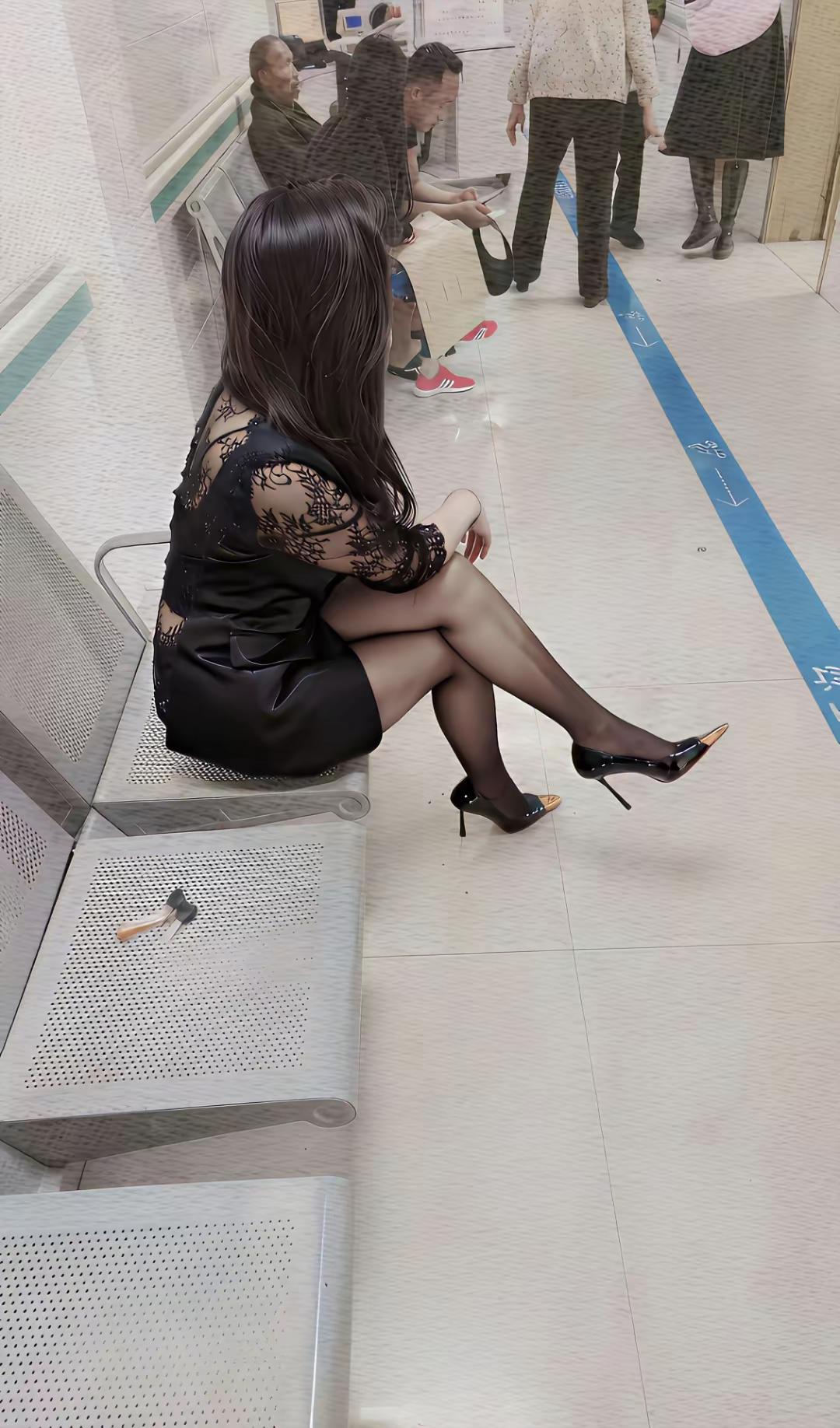 黑丝少妇的诱惑性感黑丝美女 包臀黑丝 黑丝美女