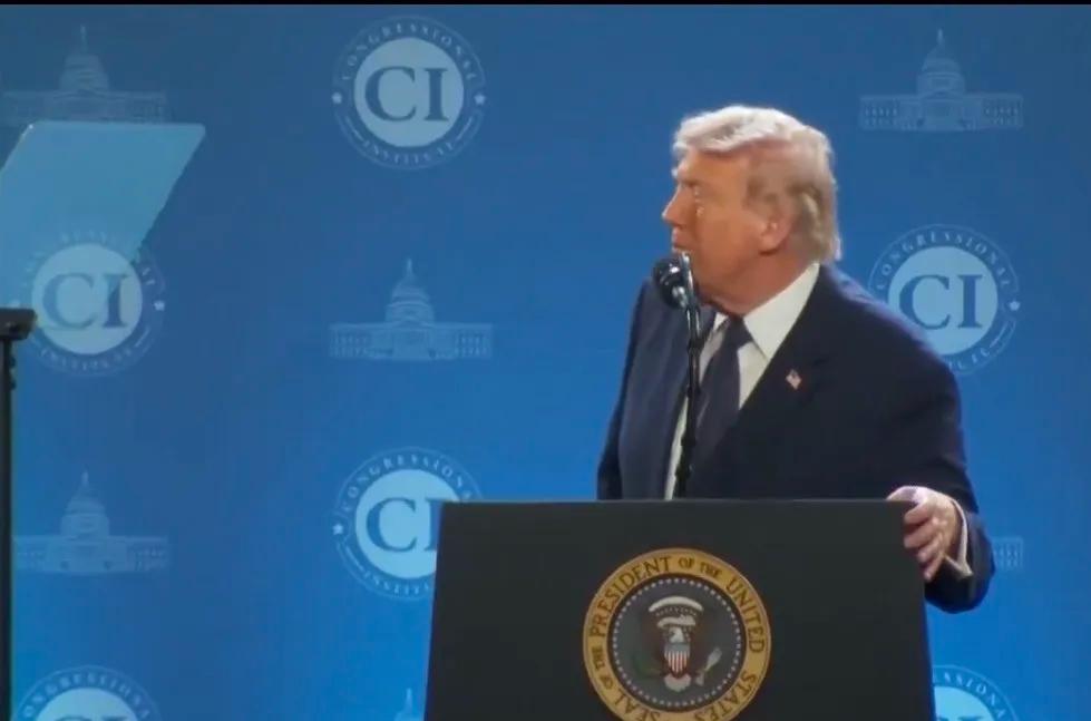 事实摆在眼前，美国媒体已经拿出确凿证据，显示美军动用战斧导弹袭击了伊朗米纳布的一