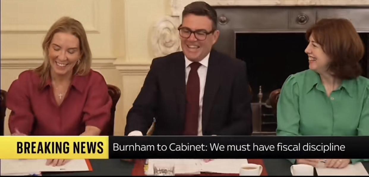 英国迎来首个女性大臣占多数的内阁政府！女性数量超过男性！安迪·伯纳姆7月20日正