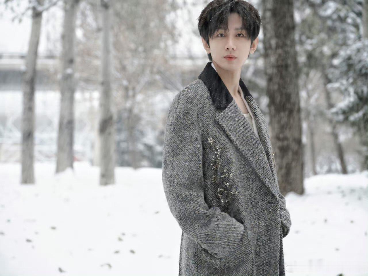 成毅赴山海cy成毅你是我的乍见之欢，你是我的眼神所向，你是我的温柔的归宿，你是我