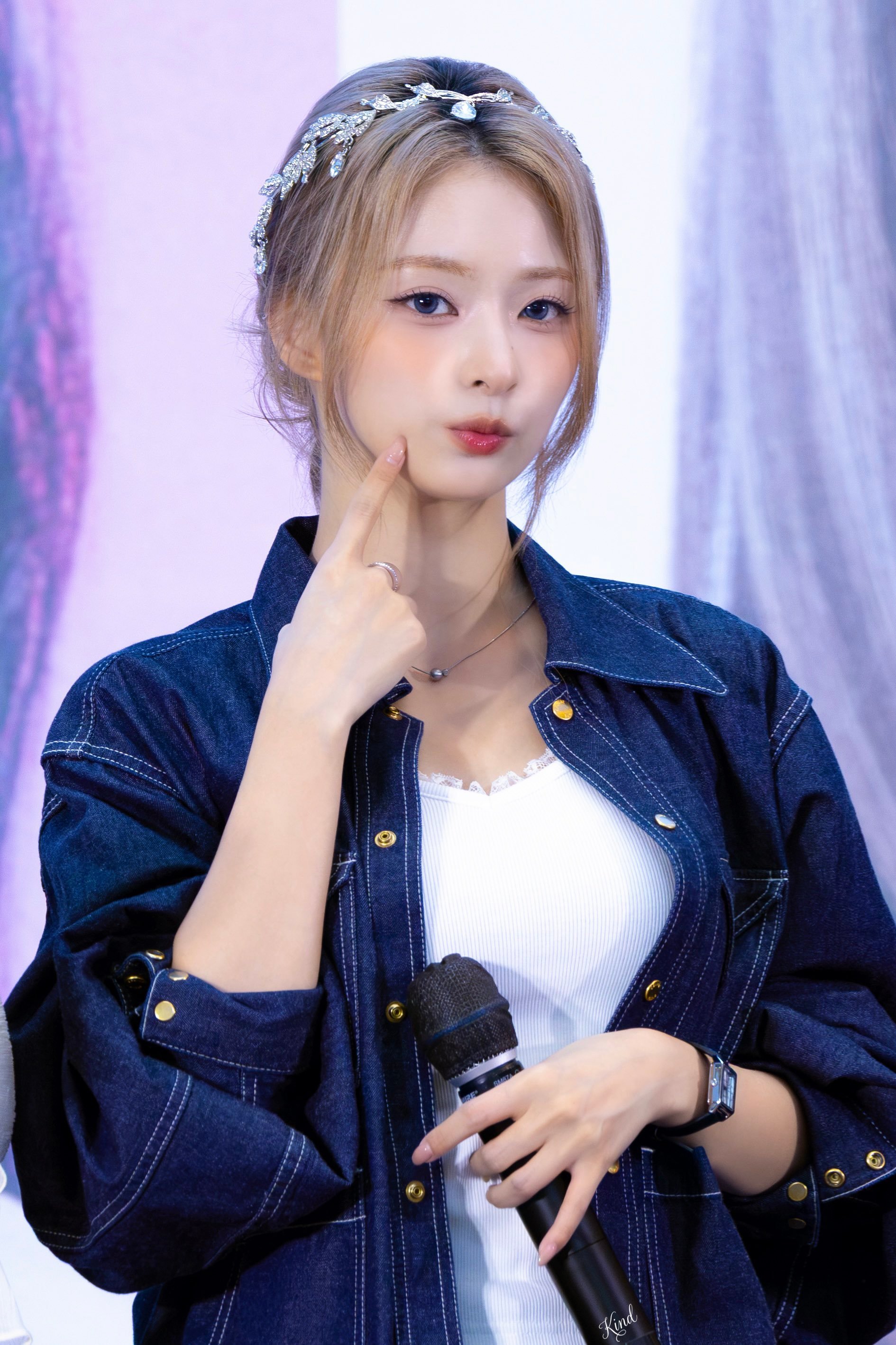 李娜炅[超话]  🐣氧气笑颜李娜炅 260830 MA签售 饭拍HD ©kin