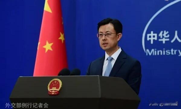 "我们已经在太空部署了武器。"美国空军部长这句话，让全球战略界炸了锅

"美国现