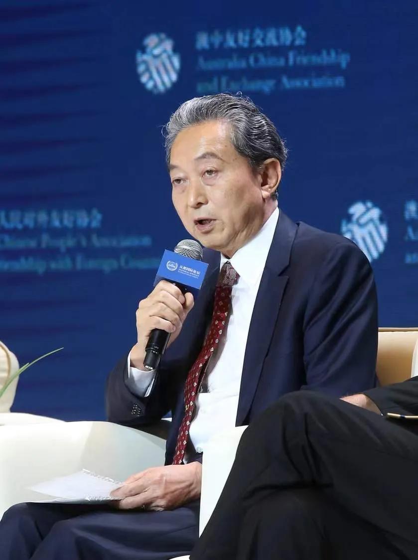 日本前首相鸠山由纪夫来北京参加“一带一路”高峰论坛，他在发言中表示非常遗憾，日本