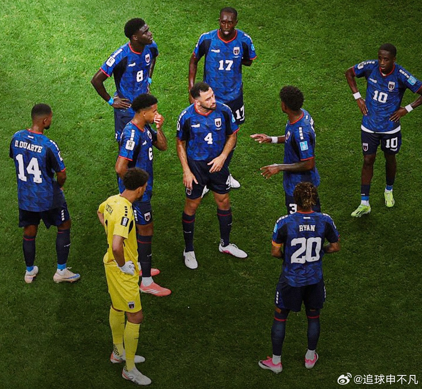 在2026年美加墨世界杯1/16决赛中，卫冕冠军阿根廷队与世界杯“新军”佛得角队