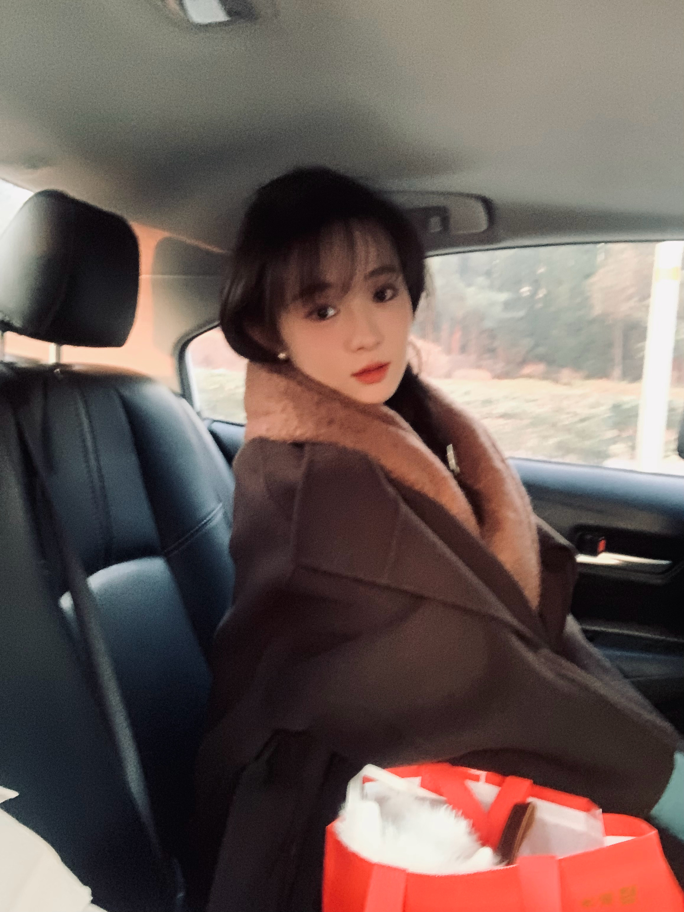 留一张“      ”#0229时光邮局##一条plog告别二月# ​​​