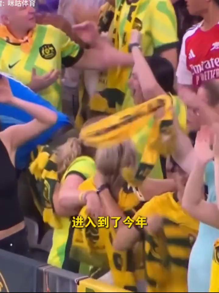 遗憾却不辜负，铿锵玫瑰胜利中绽放，风雨中成长。
小明哥视频。
裁判吹响了全场比赛