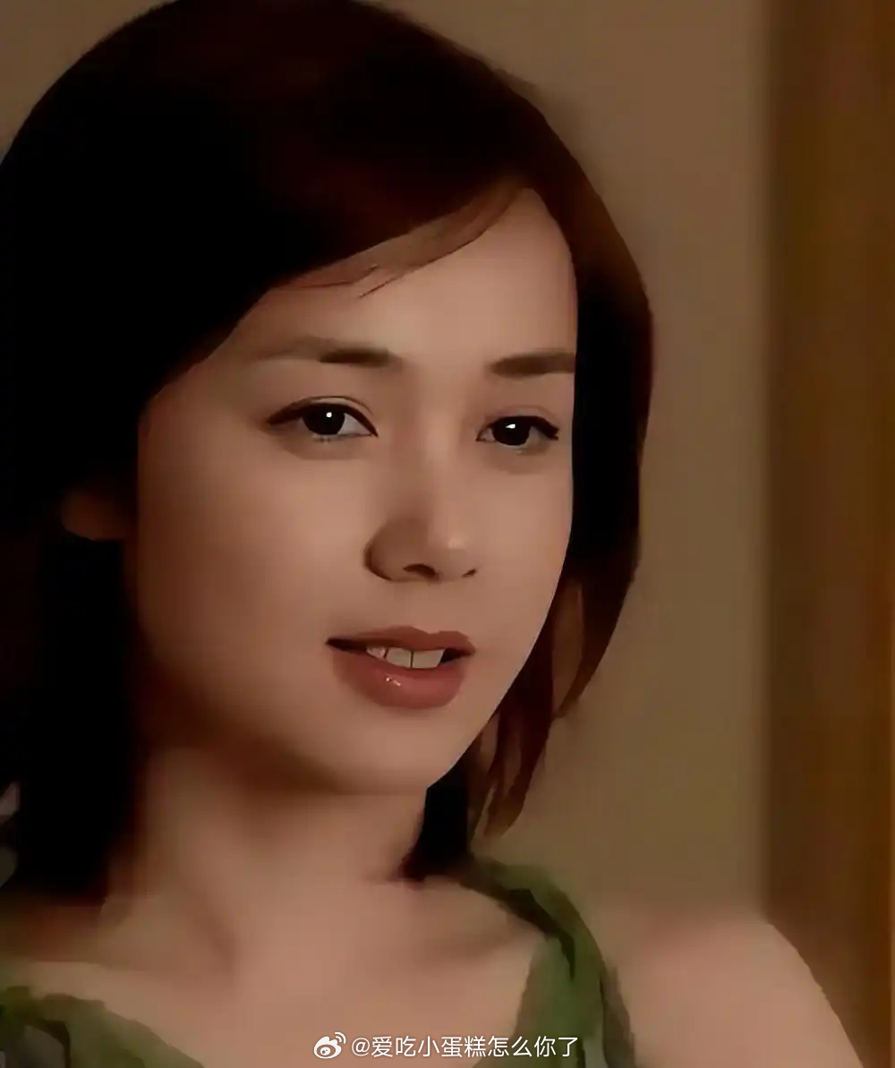 60岁蒋雯丽近况曝光：定居国外，素颜又瘦又老，没想到一代女神也老了 