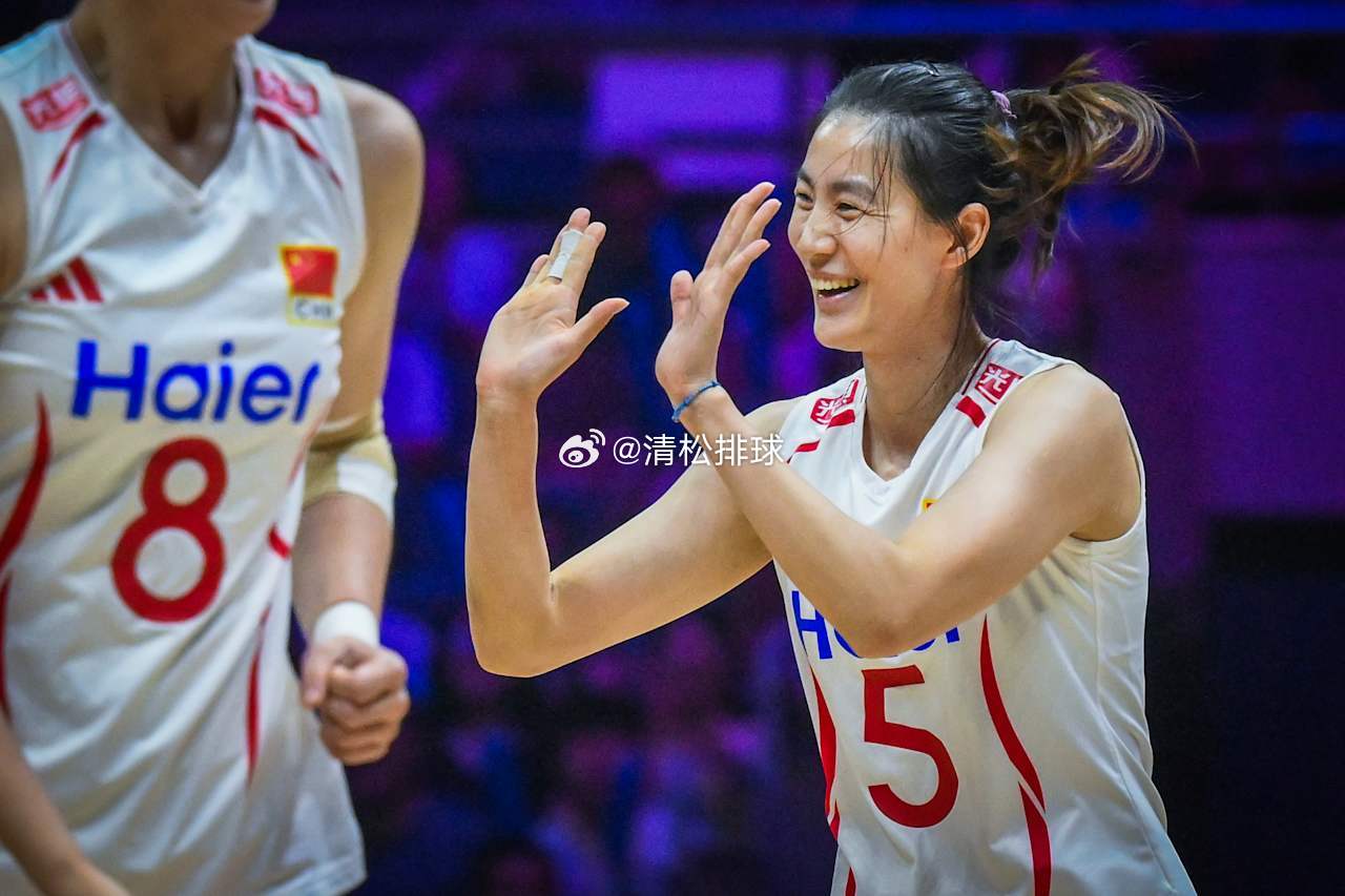 中国女排3-0中国台北女排中国女排二传刁琳宇无扣球1次发球、0得分0失误无拦网无