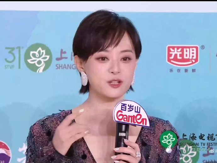 孙俪说自己美就对了孙俪穿高定美就对了 美就对了——最简单也最有力的态度 
