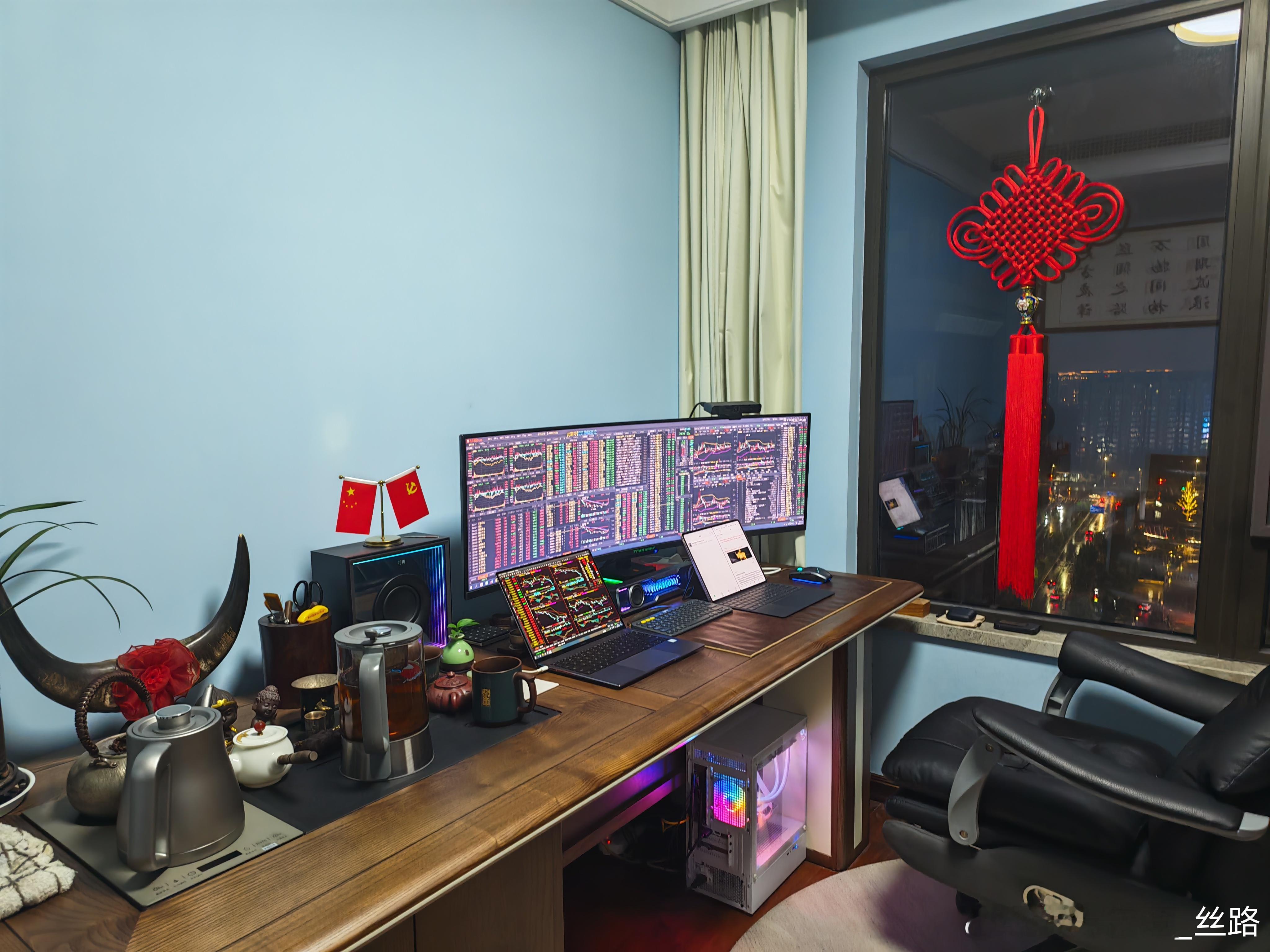 11月12日，国家能源局官网发布《关于促进新能源集成融合发展的指导意见》。文件中