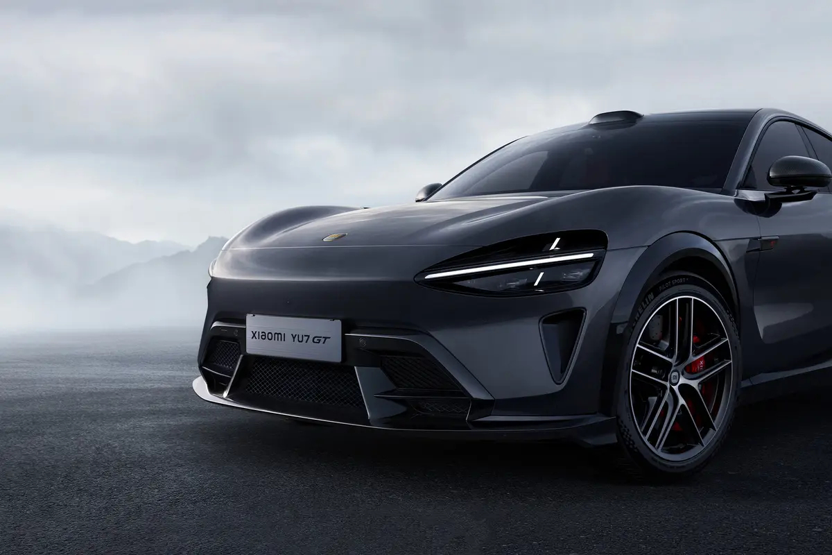 小米 YU7 GT 