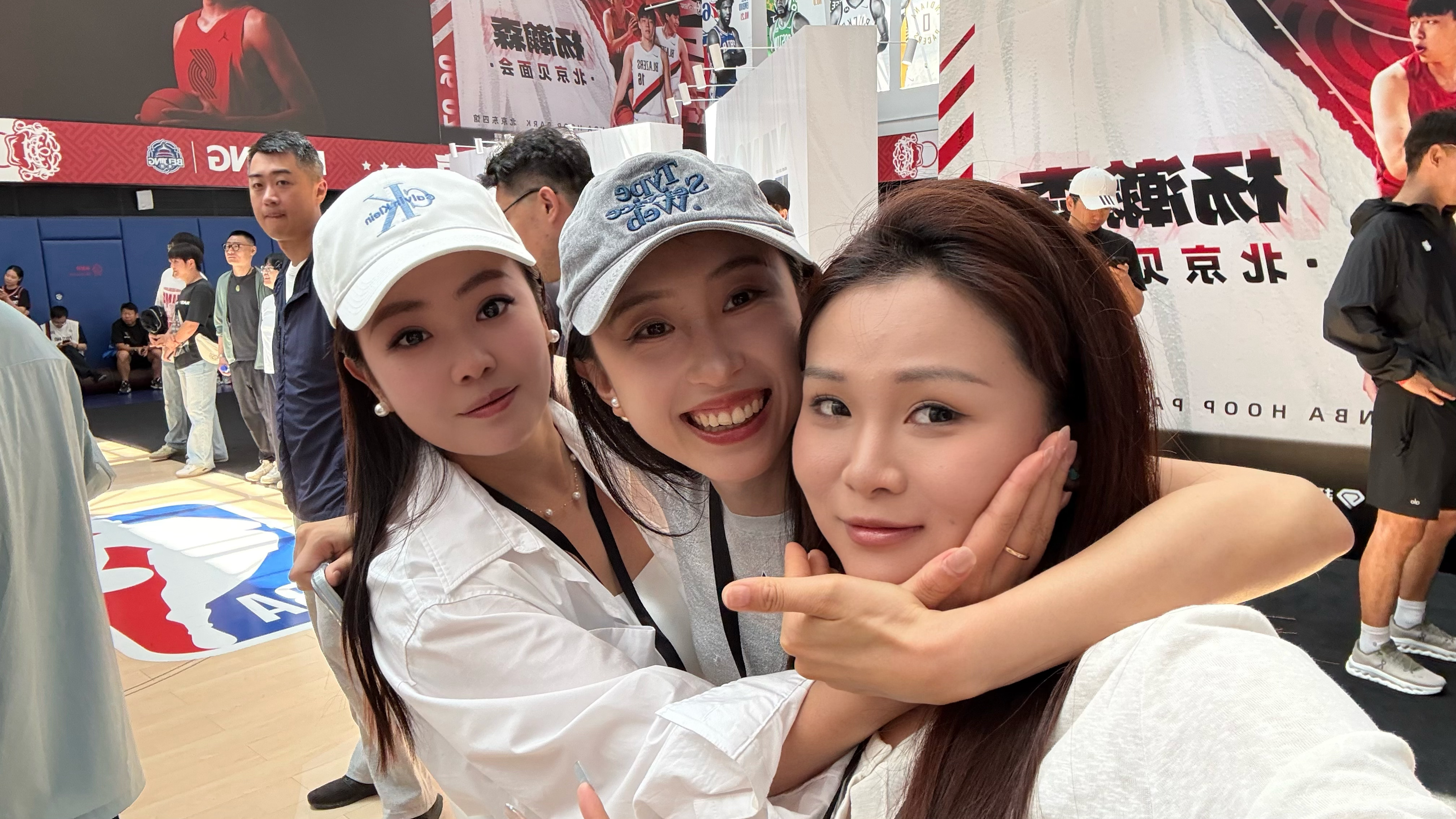 整个一个大聚会开心✌🏻杨瀚森北京见面会杨瀚森 北京