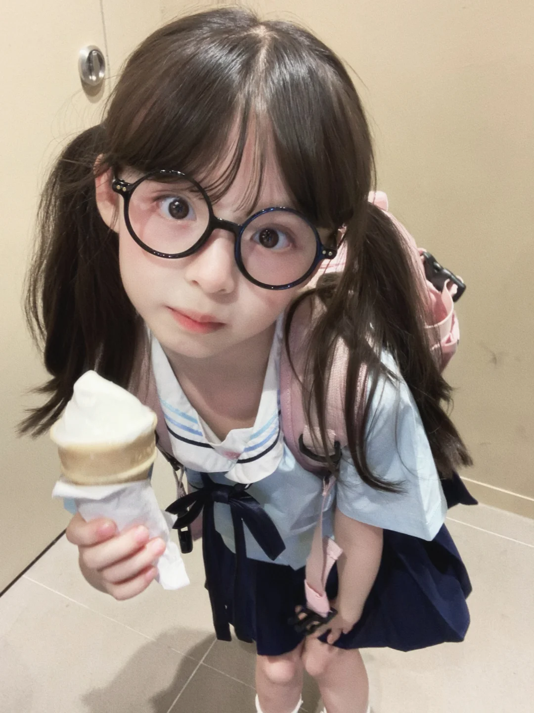 🍦👧🏻