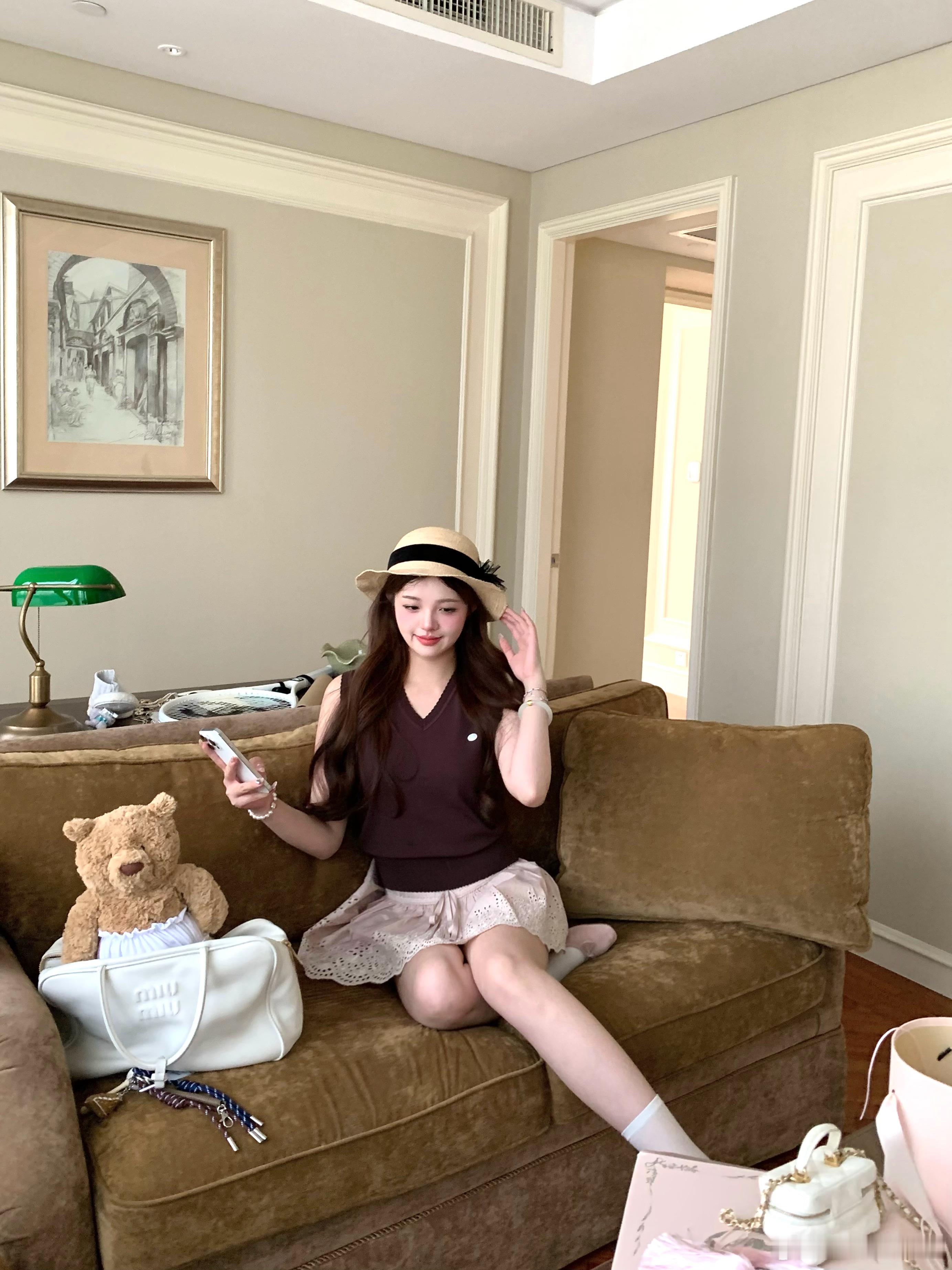 “甜蜜出游日”       🧺🩰 ​​​