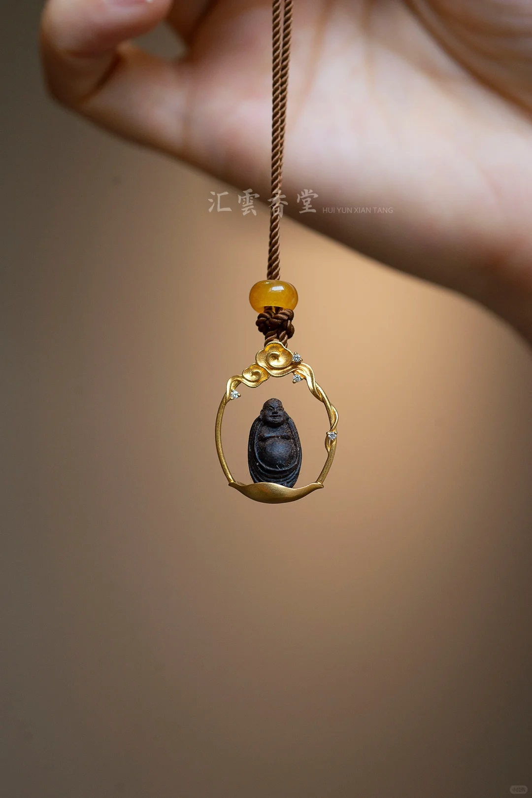 精致沉香吊坠，文玩女生怎么能没有？