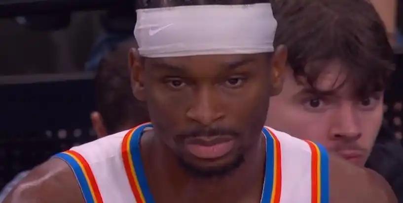 NBA西决第6场，马刺回到主场再战雷霆，这场比赛的上半场，两队打的还是有来有回，