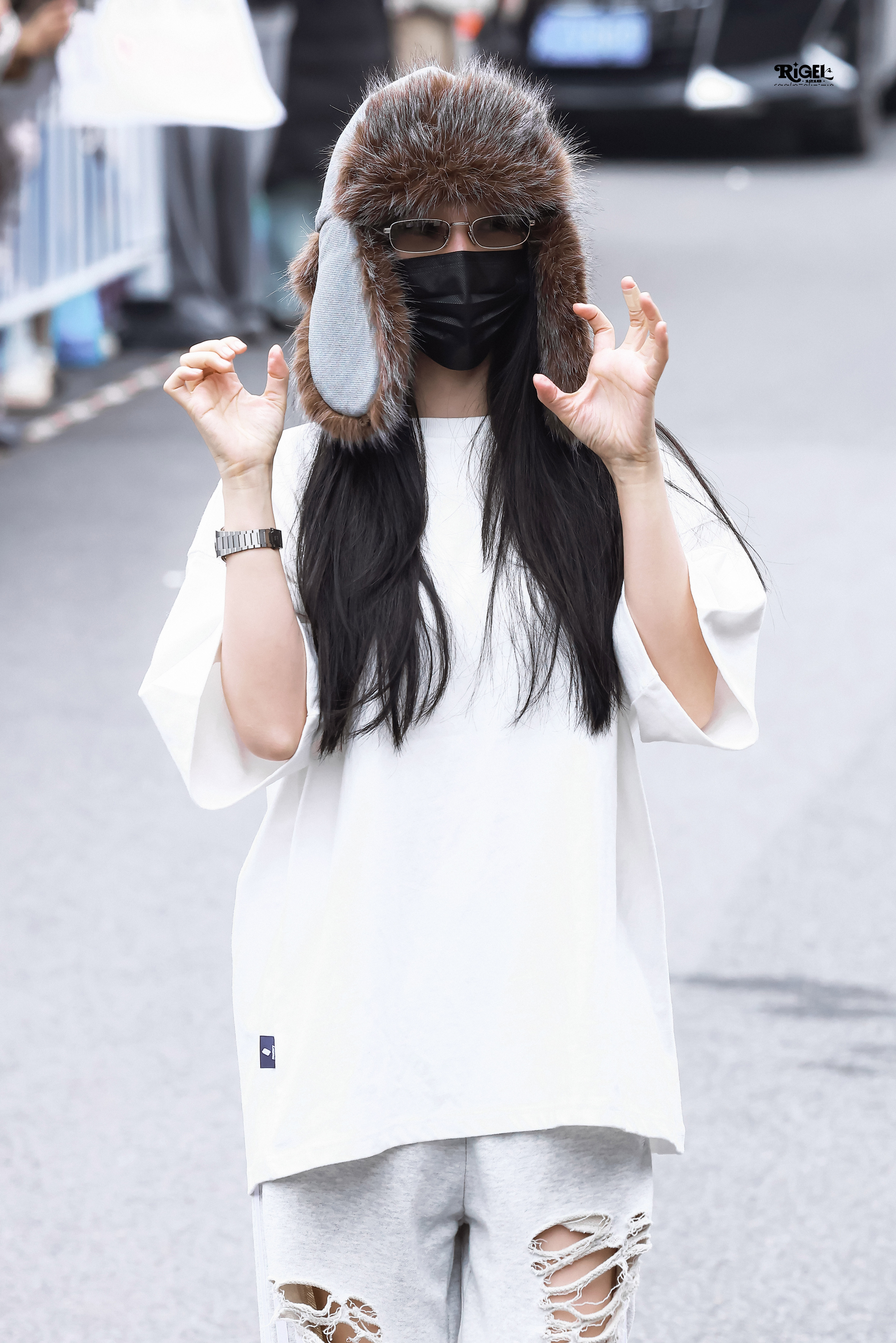 虞书欣横店diary｜今日星拍放送     📸DAY48 早安虞书欣﻿云初令｜