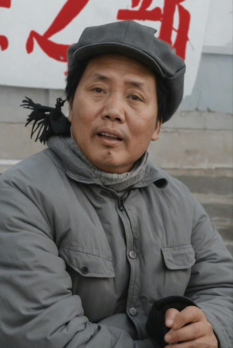 中国的人民大救星，看着让人心疼，致敬一代伟人！[心]