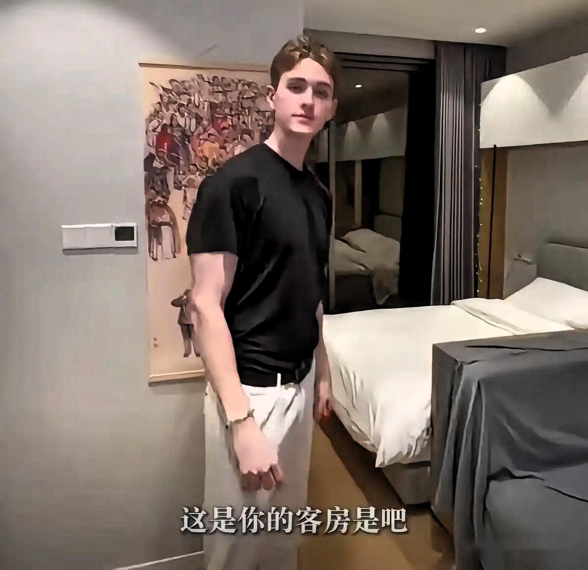 王水牛真是牛气冲天！来了复旦留学之后，几乎日日做新郎！

9个月，也就两百多天，