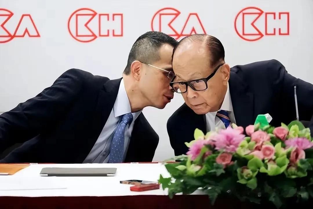 长和宣布让大陆资本加入后，股价像喝了脉动似的，噌噌涨了不少，比恒生指数表现抢眼多