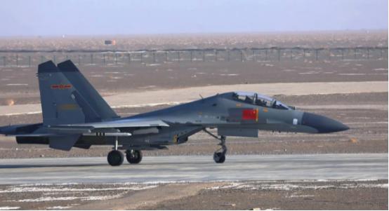 美国飞行员发现一个怪现象，每次他们抵近中国侦察，伴飞拦截他们的可不是歼20，也不