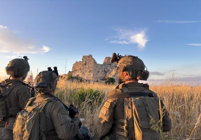 美国打伊朗和俄罗斯打乌克兰有三个不同点。美国打伊朗不存在输，毕竟，美国和伊朗并不