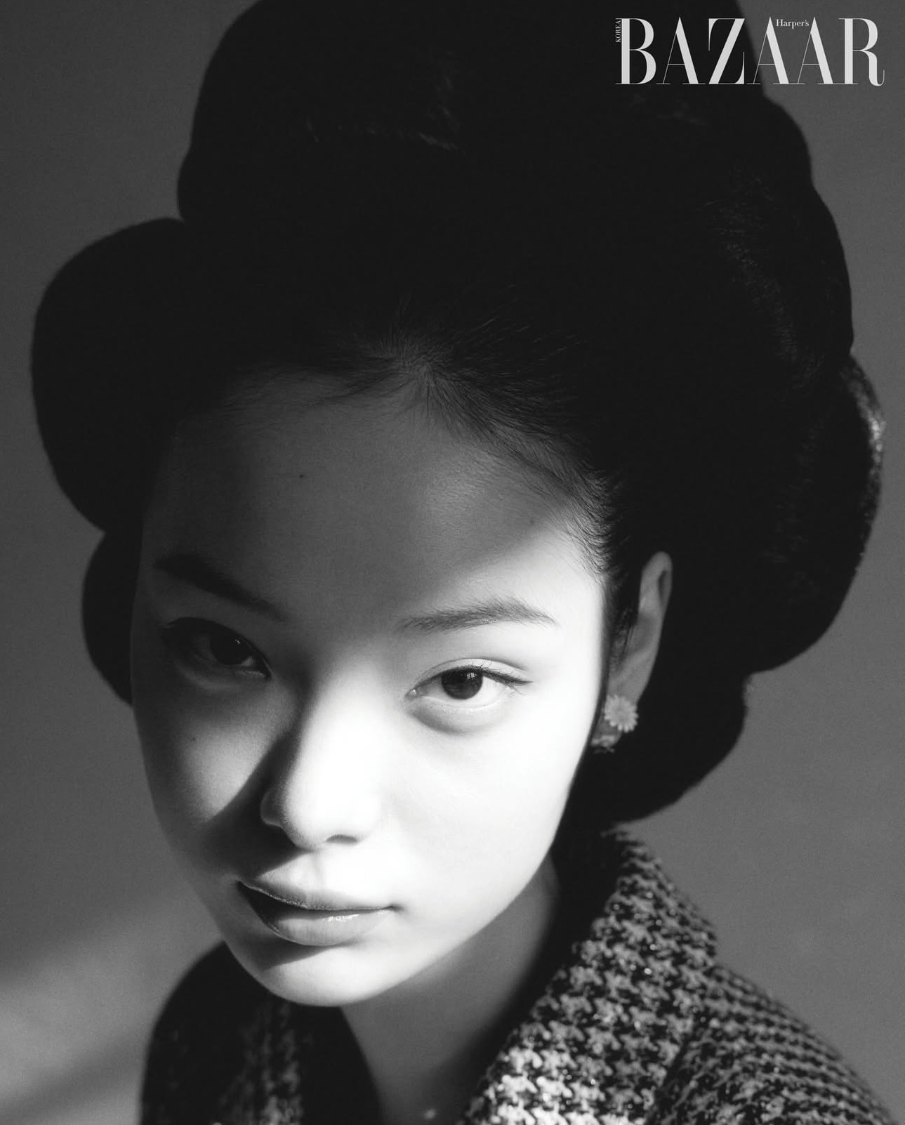 Harper's Bazaar Korea January 2026 ，身穿Di