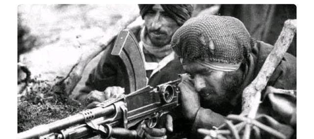 为什么62年印度被打掉一个师，国家就崩了?

因为中印开战之前，印度人普遍认为一