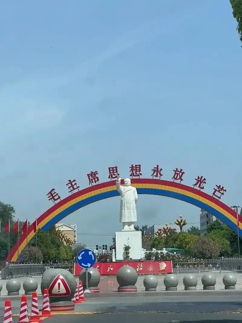南街村的崛起之路，让人大开眼界，却让人望尘莫及！
1977年12月，26岁的王宏