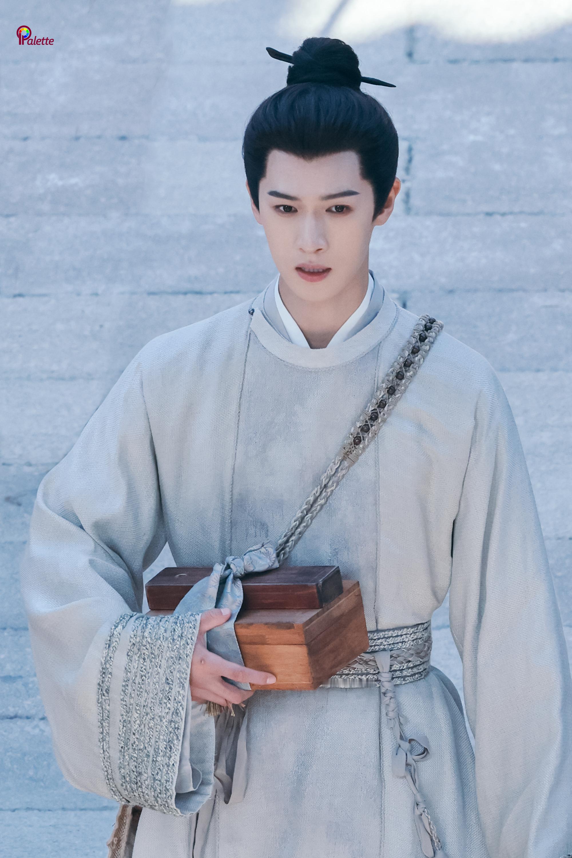 🌲 你有好多面。 