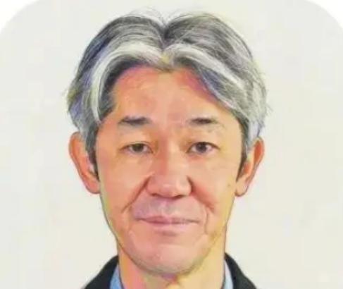 日本 教授富坂聪一眼就看透了中国的管制措施，他表示中国不是在“报复”，而是在精准