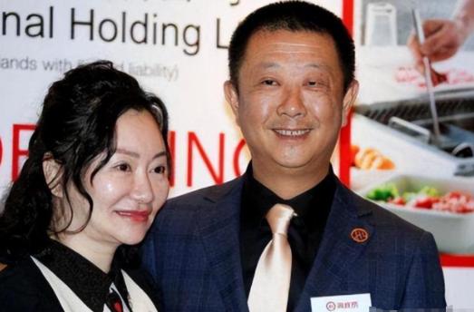 1994年，四川一16岁女孩为了帮哥哥还债，辍学外出打工，不惜陪伴老板24年，没