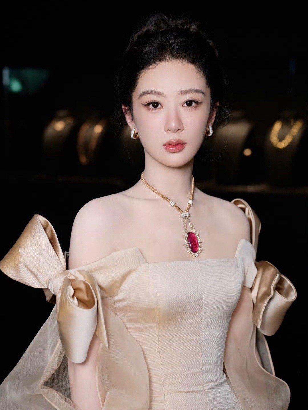 杨紫杨紫李祯yz杨紫家业你是东半球，我是西半球，我们在一起，就是整个地球