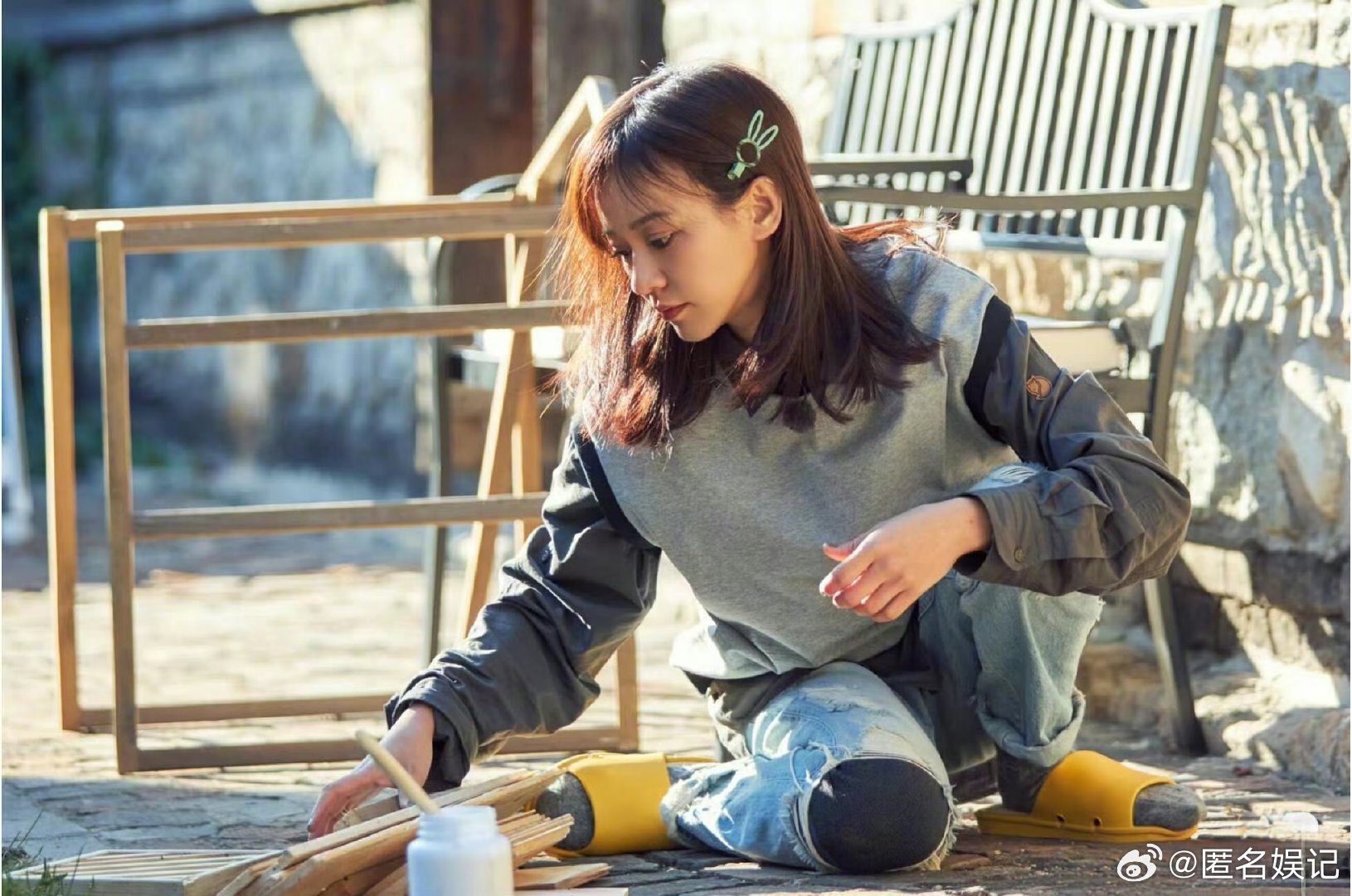 陈意涵上一秒女明星下一秒女神经谁懂啊，陈意涵台上一秒切换状态，认真发言VS即兴合