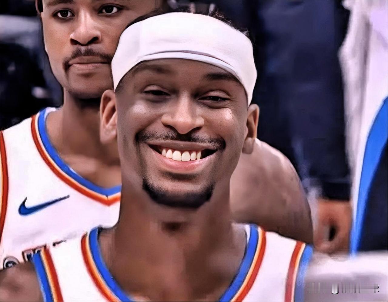 快船疯狂输球，雷霆乐开了花！

随着快船本赛季战绩跌至5胜15负，雷霆如今获得前